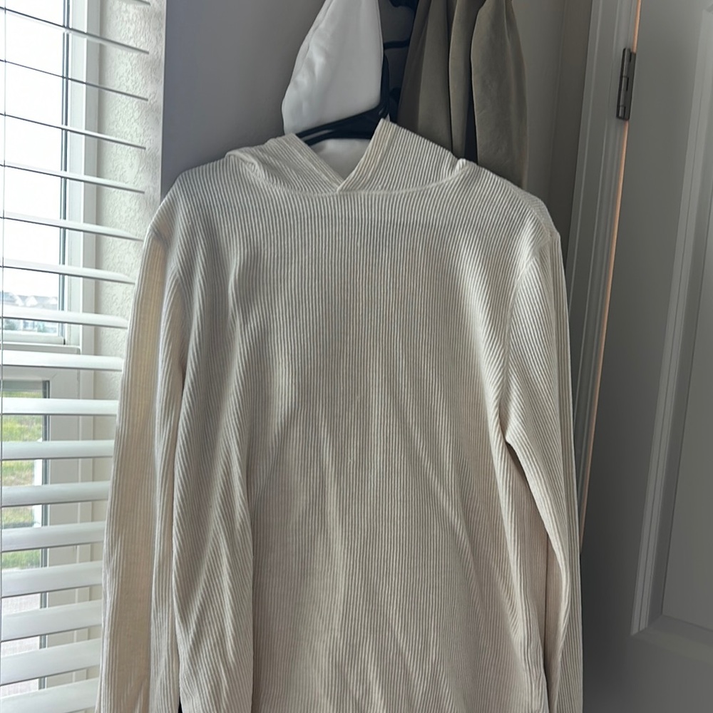 GAP Cream Turtleneck Sweater Slim Fit